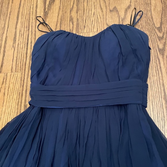 Beautiful navy gown - Picture 2 of 4